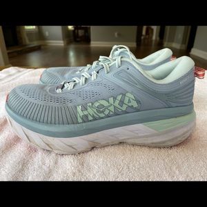 Hoka One Bondi 7 women’s size 8W